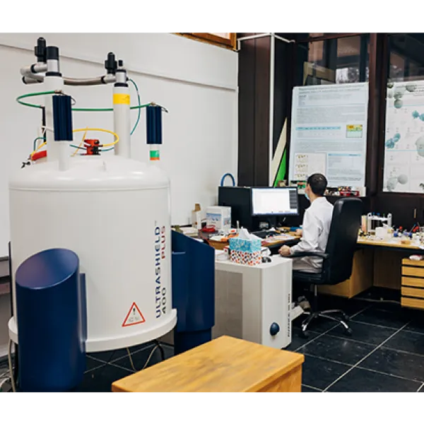 Spectroscopie par résonance magnétique nucléaire (RMN)